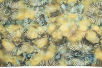 styleBREAKER Damen Leichter Loop Schal mit Aquarell Batik Blüten Muster, Schlauchschal, Tuch 01016200