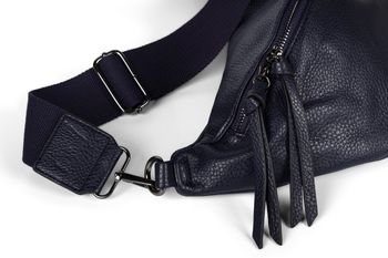styleBREAKER Damen Halbmond Schultertasche groß | Crossbody Umhängetasche Handtasche mit 2 Wege Reißverschluss & verstellbarem Schultergurt 37 x 17 cm