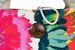 styleBREAKER XXL Strandtasche mit buntem Blumen Print | Große Schultertasche mit Knebelknopf, Stoffhenkel & Karabiner | Damen Shopper 56 x 36 x 18 cm