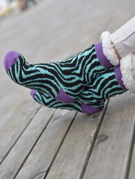 styleBREAKER Unisex ABS Stoppersocken mit Animal Print Muster, warme ABS-Socken, Größe 35-42 EU / 5-10 US / 4-8 UK 08030011