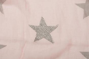styleBREAKER Loop Schal mit Sterne Muster und edler Strass Applikation, Schlauchschal, Tuch, Damen 01018086