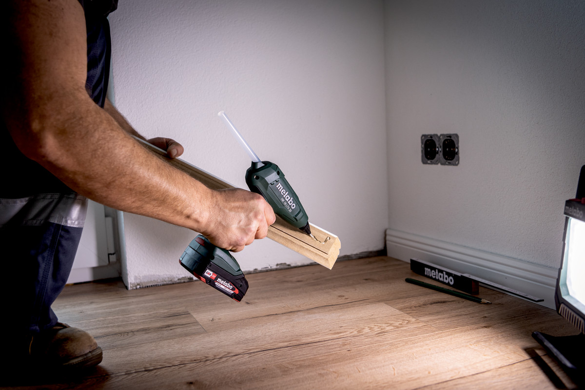 METABO Akku-Heißklebepistole HK 18 LTX 20 600797840 metaBOX 145 METABO Akku-Heißklebepistole HK 18 LTX 20 600797840 metaBOX 145
