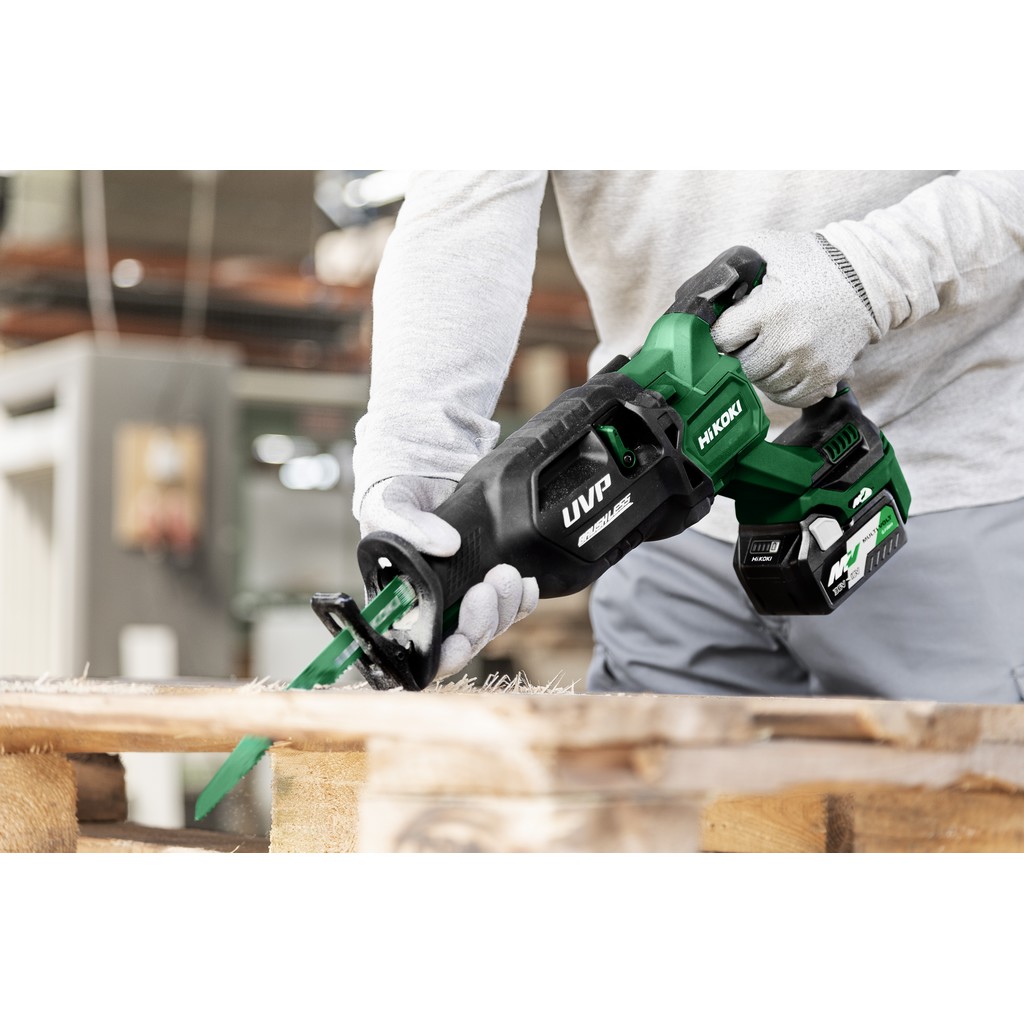 HiKoKi 36 V Akku Säbelsäge CR36DAW4Z 3000 u/min für Holz Stahl Edelstahl Rohre HiKoKi 36 V Akku Säbelsäge CR36DAW4Z 3000 u/min für Holz Stahl Edelstahl Rohre