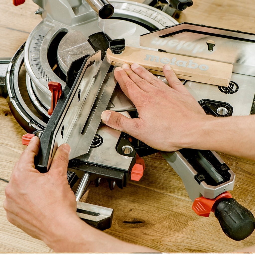 Metabo Kappsäge KGSV 72 XACT SYM Zugfunktion Leistensäge Paneelsäge Gehrungssäge Metabo Kappsäge KGSV 72 XACT SYM Zugfunktion Leistensäge Paneelsäge Gehrungssäge