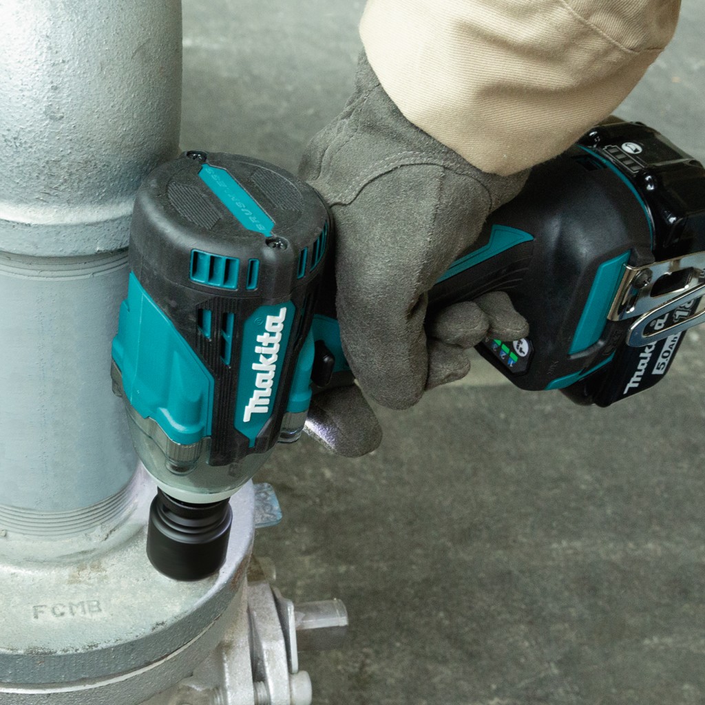Makita Akku Schlagschrauber DTW300RTJ 18V 330 Nm 2x 5.0 Ah Ladegerät Makpac Makita Akku Schlagschrauber DTW300RTJ 18V 330 Nm 2x 5.0 Ah Ladegerät Makpac