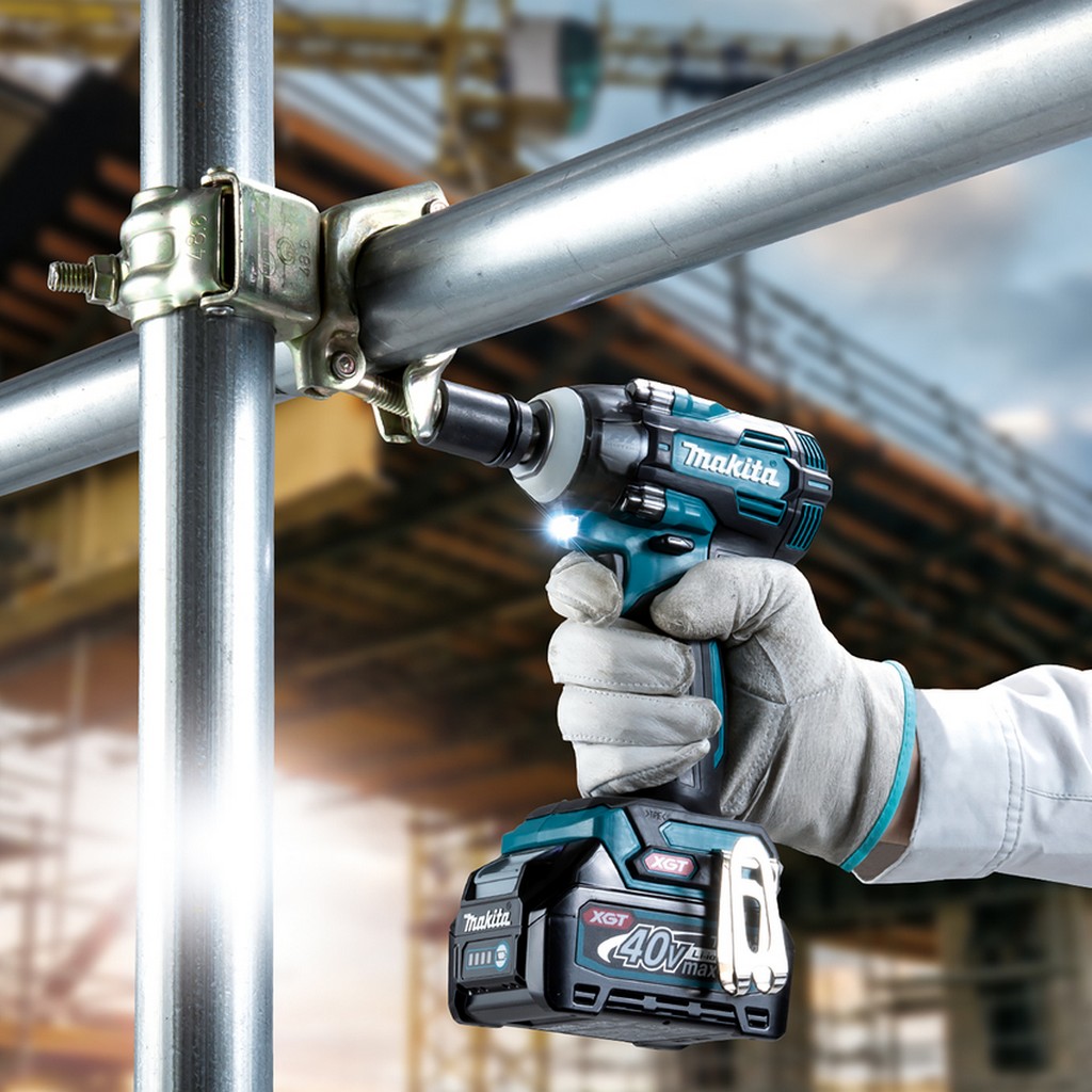 Makita Akku Schlagschrauber Schrauber XGT 40V TW004GZ Makita Akku Schlagschrauber Schrauber XGT 40V TW004GZ