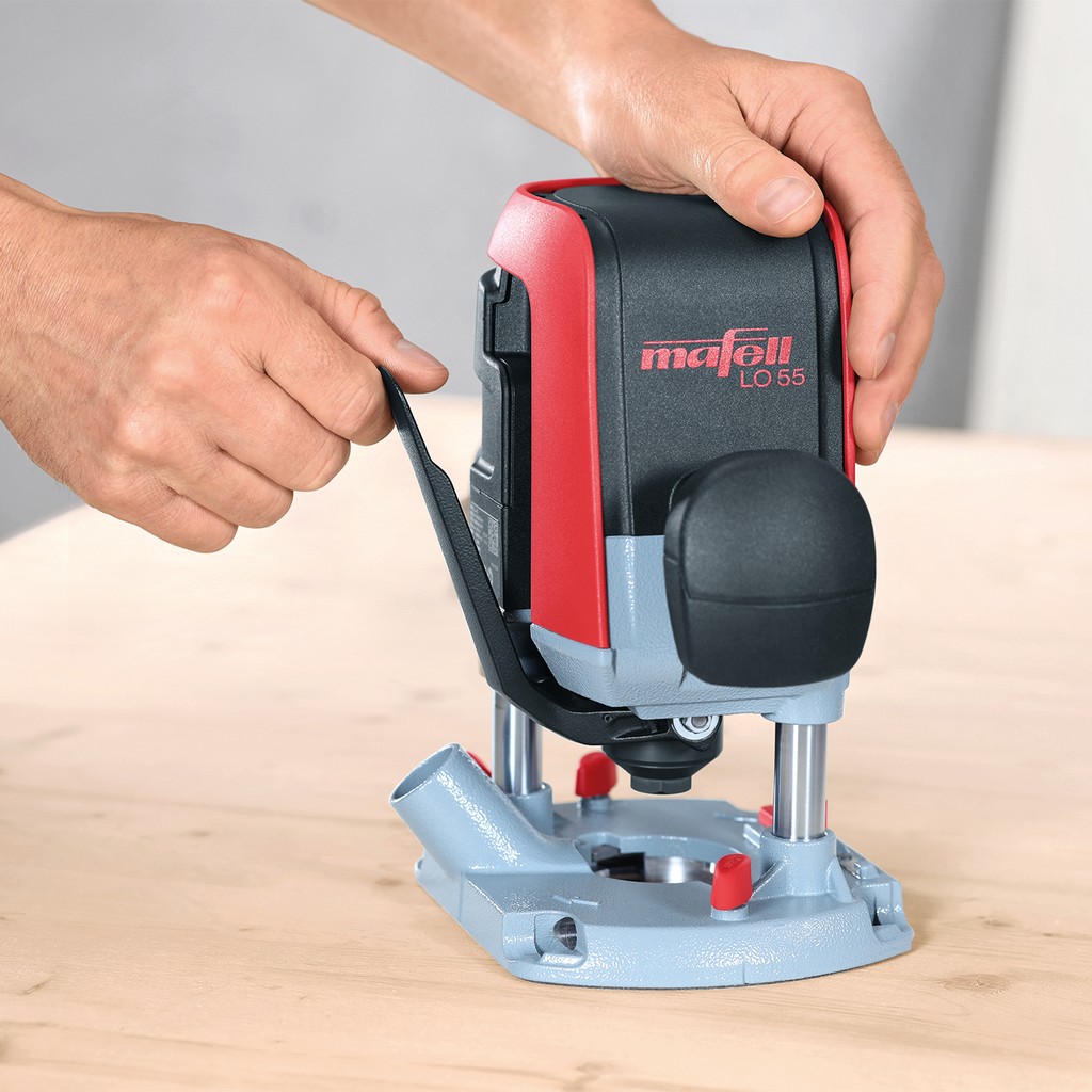 Mafell Oberfräse LO 55 Fräse Nutfräsen Parallelanschlag Ausfräsungen MAX3 91A901 Mafell Oberfräse LO 55 Fräse Nutfräsen Parallelanschlag Ausfräsungen MAX3 91A901