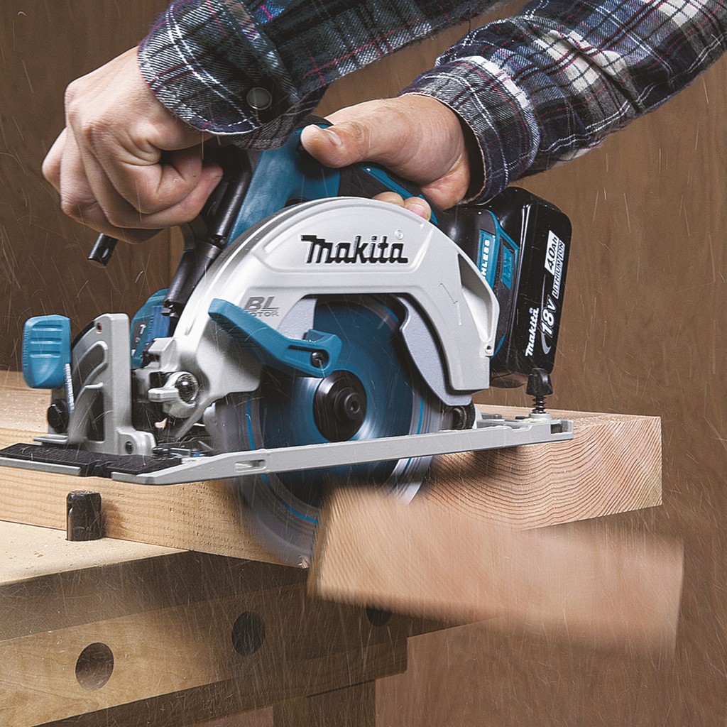 Makita Akku Handkreissäge Sägen Sägeblatt Makpac Ladegerät 18V 57mm DHS680RTJ Makita Akku Handkreissäge Sägen Sägeblatt Makpac Ladegerät 18V 57mm DHS680RTJ