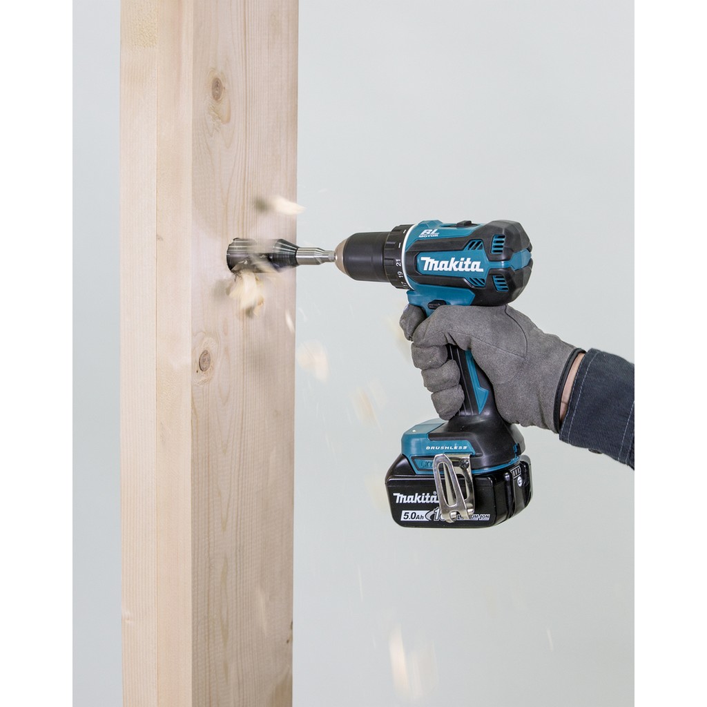 Makita Akku Bohrschrauber 18V 50Nm 2x3,0Ah Akku Ladegerät MAKPAC DDF485RFJ Makita Akku Bohrschrauber 18V 50Nm 2x3,0Ah Akku Ladegerät MAKPAC DDF485RFJ