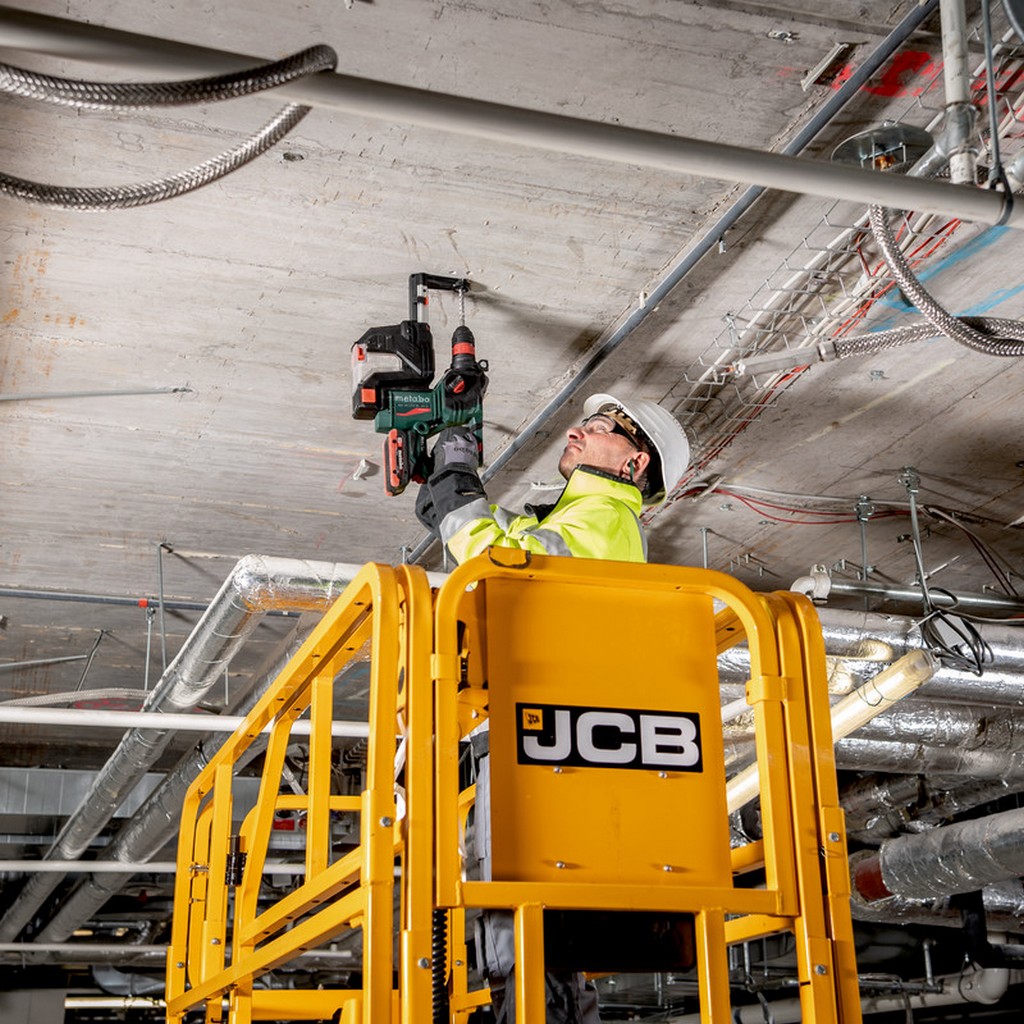 Metabo Akku Kombihammer KH 18 LTX BL 24 Q CAS + Bohrer- Meißelset + Sportbeutel Metabo Akku Kombihammer KH 18 LTX BL 24 Q CAS + Bohrer- Meißelset + Sportbeutel