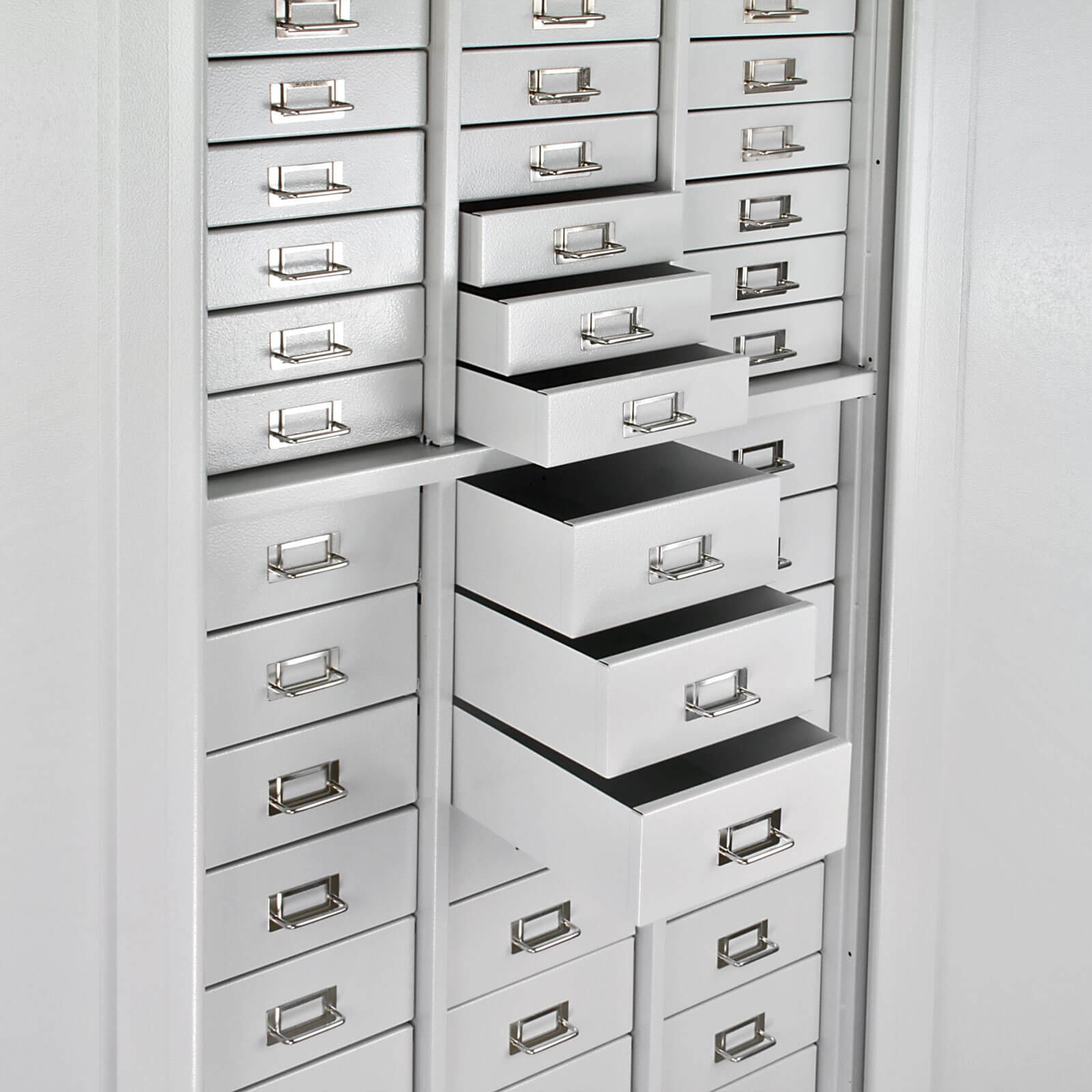 ADB Metall Schubladenschrank, Werkzeugschrank, Materialschrank, Magazinschrank mit 60 Schubladen, robust, 1790x800x410 mm, für Werkstatt, Lager, Betrieb