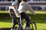 Hamax Caress Fahrradkindersitz mit abschließbarer Rahmenbefestigung