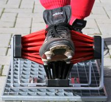FloorMAX Stollenreiniger mit einer Bürste