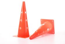 ELF Sports Markierungskegel / Hütchen mit Löchern für Hürdenstangen