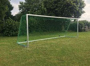 Transportables Fußballtor - Kippsicher - Vollverschweißt - 7,32 x 2,44 m, inkl. Tornetz