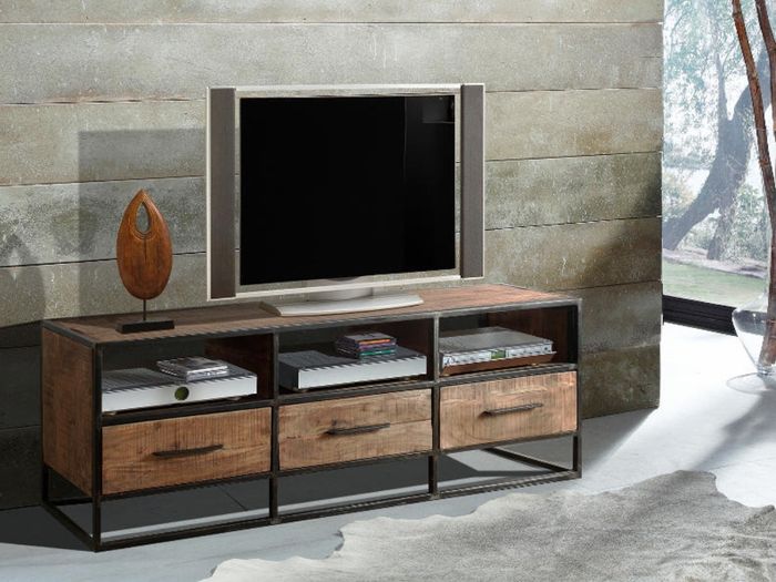 SPRING Lowboard mit 3 Schubladen Artikelbild im Milleu inkl. Dekoration und TV-Anlage
