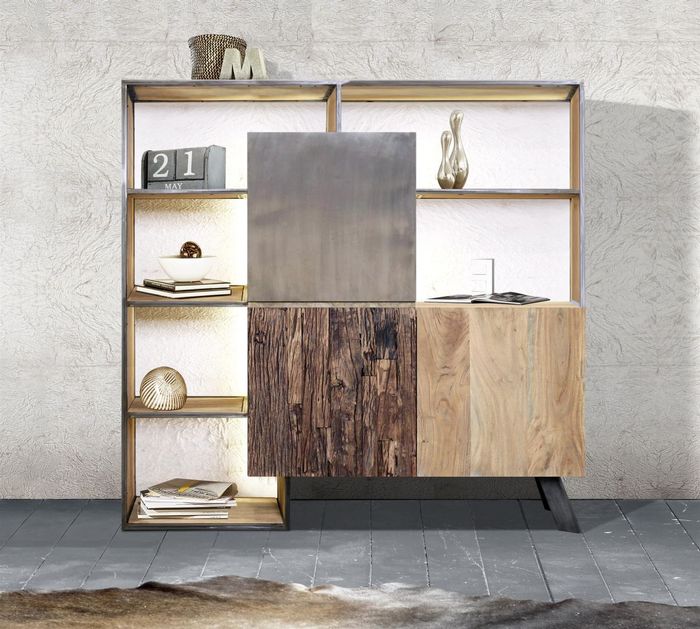 CITY Highboard mit LED‑Licht, 3 Türen, 6 Ablageflächen, 165×40×160 cm Artikelbild des City Highboards im Milleu mit Dekoration und eingeschalteter Beleuchtung