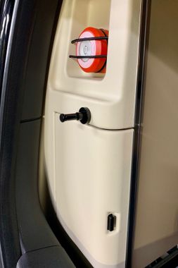 Aufhänger für z.B. Mercedes Marco Polo (W447) ab BJ2014 Westfalia Schrank Praktischer Aufhänger für verschiedene Einsatzzwecke und ein Einbauorte im Mercedes-Benz Marco Polo