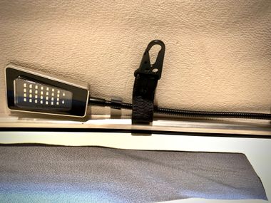 Praktischer Dach Aufhänger mit Karabiner für Mercedes Marco Polo (W447) ab BJ2014 Praktischer Dach Aufhänger mit Karabiner für Mercedes-Benz Marco Polo (W447) ab BJ2014