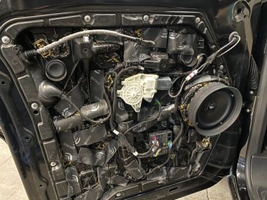 Premium sound system 3-way fully active + subwoofer for Mercedes-Benz V Class, Marco Polo, Horizon, Activity (W447) from 2014 - incl. installation