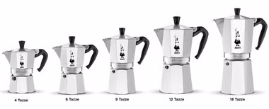La cafetière Bialetti Moka Express en aluminium est parfaite pour camper avec la Mercedes-Benz Marco Polo