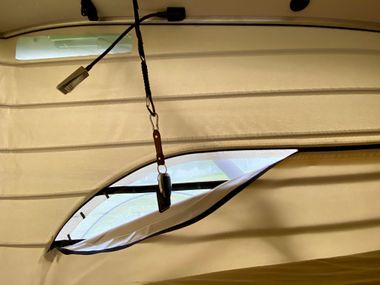 Praktischer Schlüssel Aufhänger mit Karabiner für Mercedes Marco Polo (W447) ab BJ2014 Keyfinder Mercedes Marco Polo Zubehör Shop - Aufstelldach offen am Tag Praktischer Schlüssel Aufhänger mit Karabiner für Mercedes-Benz Marco Polo (W447) ab BJ2014