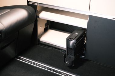 Haltesystem - Auszug für unsere modifizierte Nespresso Kapselmaschine für den Marco Polo Küchenschrank Haltesystem - Auszug für unsere modifizierte Nespresso Kapselmaschine für den Marco Polo Küchenschrank inkl. Einbau