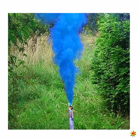 Rauch der blauen Rauchfackel