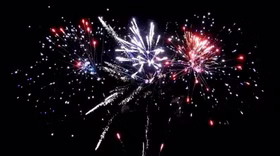 Effektausschnitt vom Ceres-Verbundfeuerwerk 151 Schuss  