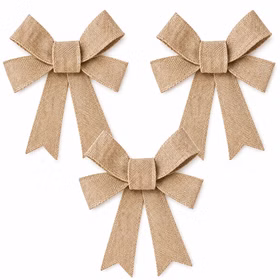 Jute Schleifen Vintage 3er Set Hochzeits-Deko Autoschleifen Boho Natur SALE Geschenkverpackung Schleifen-Set Dekoration für jeden Anlass Drei dekorative Jute-Schleifen im Vintage-Stil auf hellem Hintergrund als rustikale Hochzeits- und Geschenk-Deko.