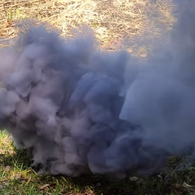 Nico Smoke Schwarzgrau mit Reißzünder 120 Sek. Nico Smoke Schwarzgrau mit Reißzünder 120 Sek.