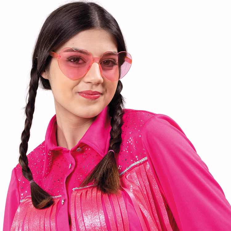 Fotobox Kostüm-Zubehör 24-tlg. – Party-Spaß für Hochzeit, Geburtstag & JGA Perücken Hüte Augenmaske Brille Haarreifen Kette Ohrringe Accessoires Mottoparty Frau mit pinker Herzbrille seitlich von Vorne.