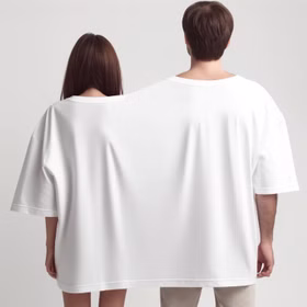 Doppel T-Shirt für zwei Personen mit zwei Kopföffnungen von Hinten Hinweis: KI generiertes Bild