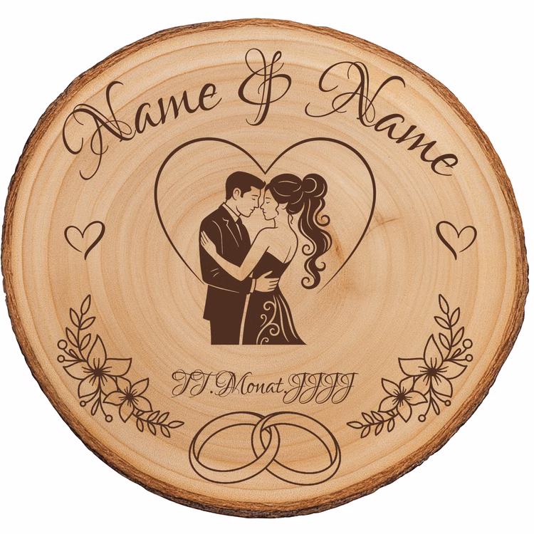 Baumscheibe mit Gravur 30 cm Brautpaar Personalisiert Hochzeitsgeschenk Namen und Datum Hochzeit Jahrestag Geschenkidee Hochzeitsgeschenk Silberhochzeit Personalisierte Baumscheibe aus Holz mit Brautpaar-Motiv und Gravur, freigestellt auf weißem Hintergrund.