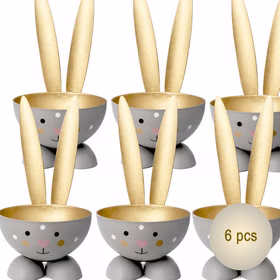 Sechs graue Hasen-Eierbecher mit goldenen Ohren auf weißem Hintergrund; unten rechts befindet sich ein runder Hinweis mit der Aufschrift „6 Stück“.