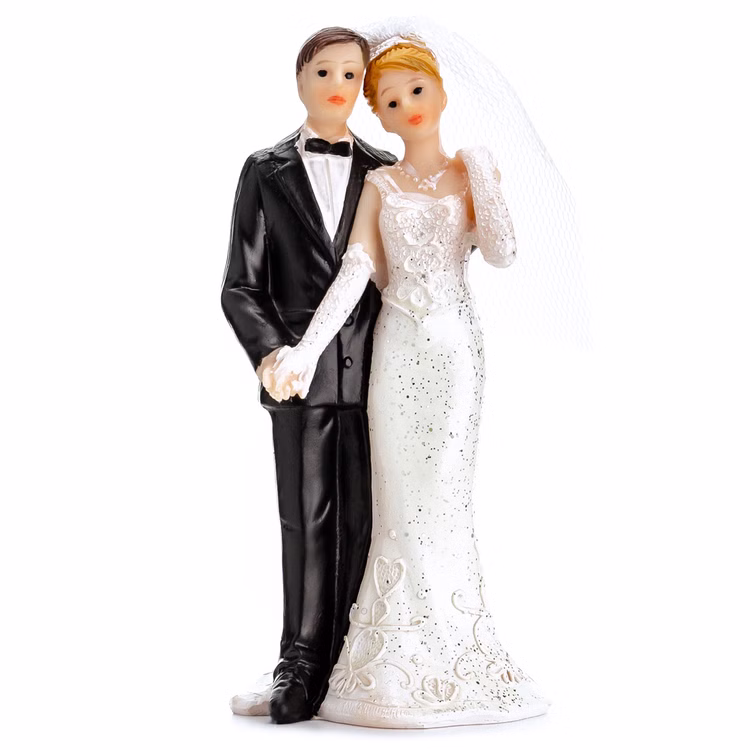Figur Hochzeitspaar 11 cm Tortenaufsatz Tisch-Deko Party-Zubehör Party-Deko Dekoration Brautpaar Hochzeits-Deko Geschenkidee Hochzeitstorte Tortenaufsatz Hochzeitspaar 11 cm, Braut in weißem Kleid mit Schleier und Bräutigam im schwarzen Anzug, detailreiche Hochzeitsfigur.