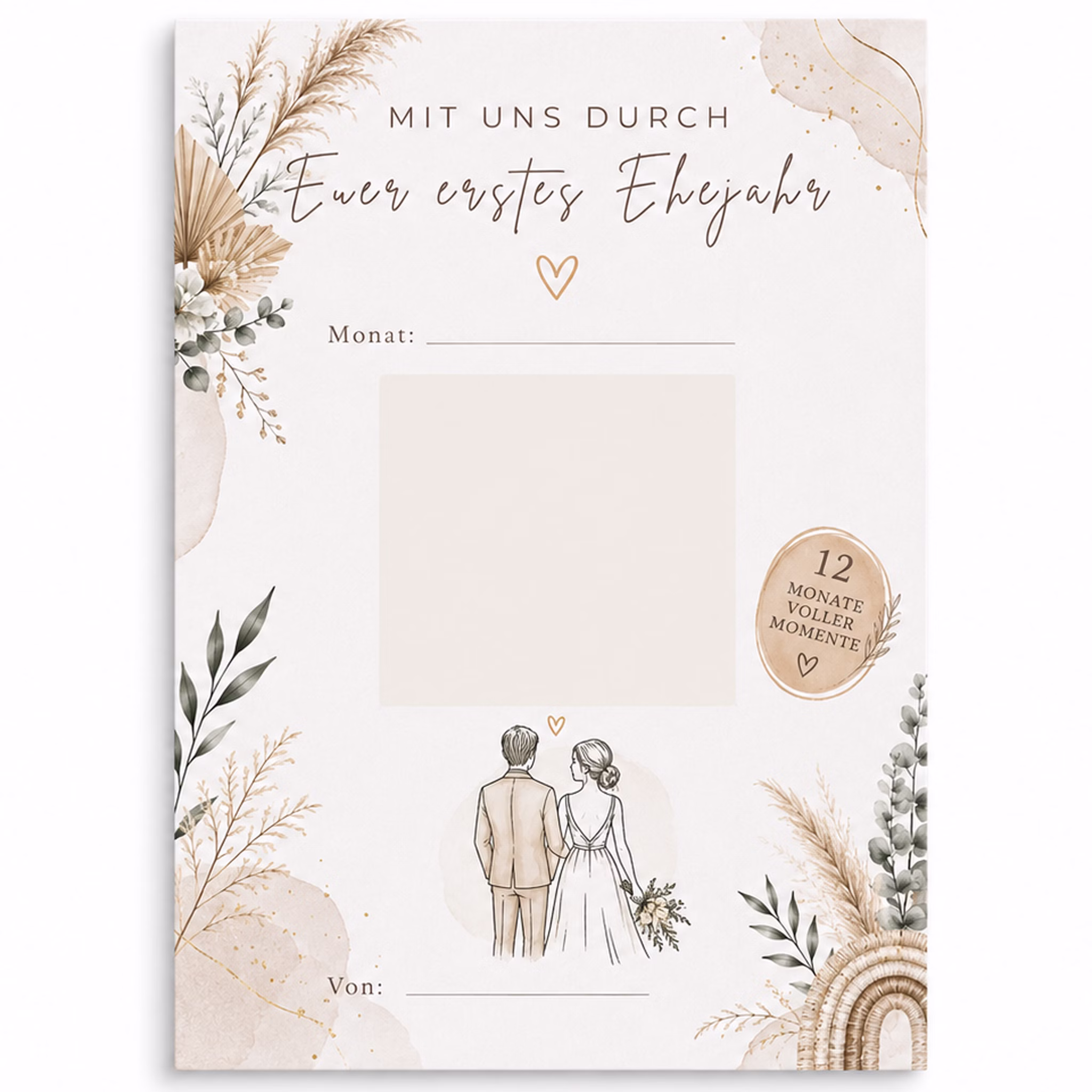 Hochzeitsspiel „Mit uns durch Euer erstes Ehejahr“ mit Rubbelkarten 12 Monate voller Momente im Boho-Design Gutscheinkarten mit Rubbelstickern Hochzeitsspiel & Geschenkidee Heiraten Brautpaar Geschenkidee Hochzeit Wedding Gutschein Geschenkgutschein JGA Pa Boho-Rubbelkarte für Hochzeiten im A6-Format mit floralen Elementen, Brautpaar-Motiv, Rubbelbereich und Badge „12 Monate voller Momente“ auf hellem Hintergrund.