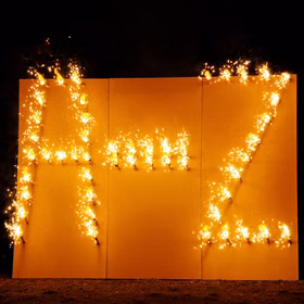 Lichterbilder Lichterbild Brennende Buchstaben Feuerwerk Geschenkidee Geburtstag Goldene Hochzeit Jubiläum Lichterbilder Lichterbild Brennende Buchstaben A bis Z.