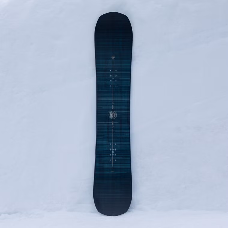 Play Snowboard Nidecker 2025 149