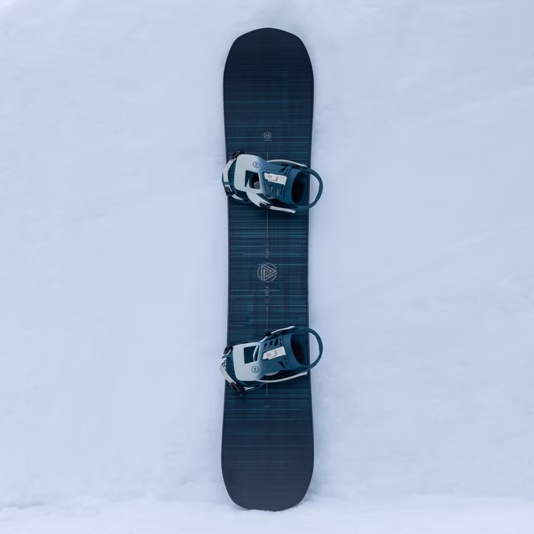 Play Snowboard Nidecker 2025 149