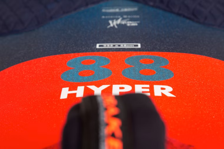 Hyper Windsurf Board Starboard 2025 83