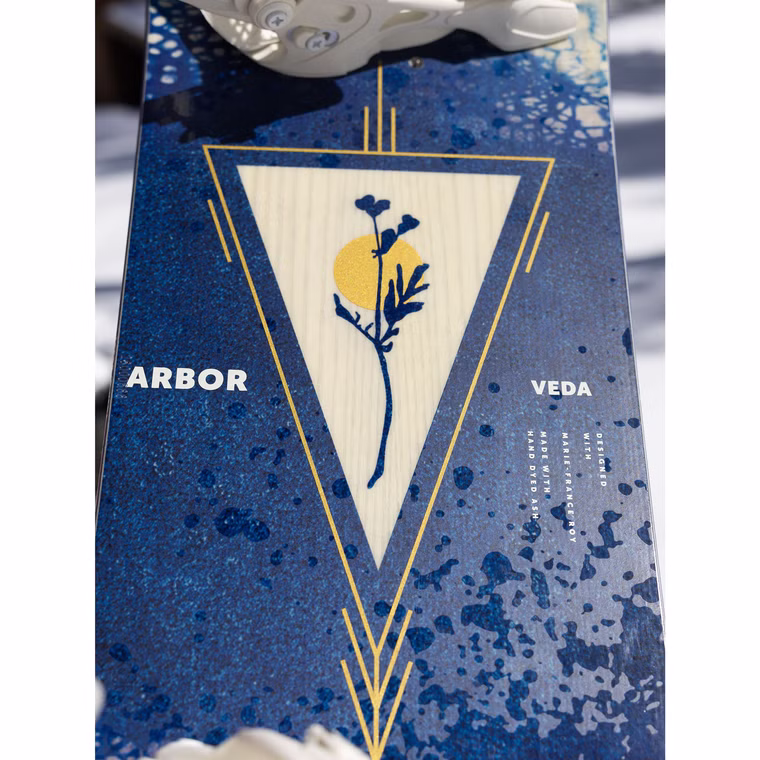 Veda Snowboard Arbor 2026 145
