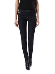 Skinzee-0813C--5-.jpg Skinzee-0813C--5-.jpg