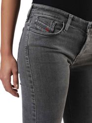 Skinzee-Zip-0681F--5-.jpg Skinzee-Zip-0681F--5-.jpg