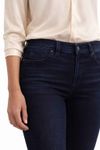 Skinzee-Flare-0679M--6-.jpg