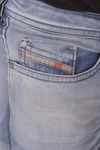 81RzhSndVAL.jpg