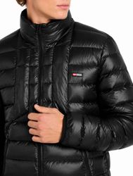 W-DWAIN-OUTHOOD-Schwarz--3-.jpg W-DWAIN-OUTHOOD-Schwarz--3-.jpg