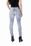 Skinzee-Low-0851B---2-.JPG