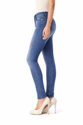 Skinzee-Low-0826F---4-.jpg Skinzee-Low-0826F---4-.jpg