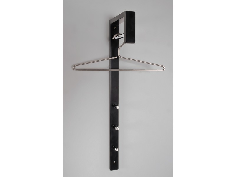 Schmale Wandgarderobe Hochglanz schwarz Chromstange